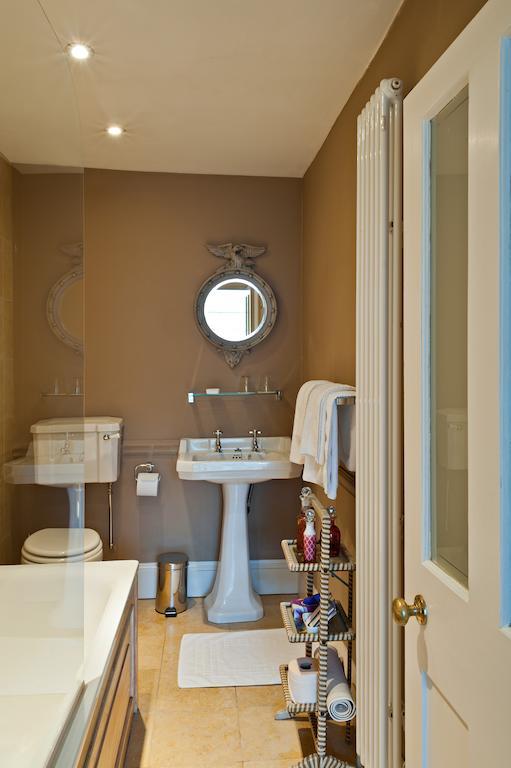 ヘイスティングス ジ オールド レクトリー Bed & Breakfast 部屋 写真